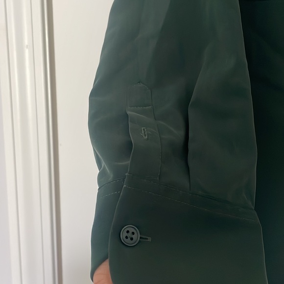 NWT Chico’s button up - Picture 3 of 4